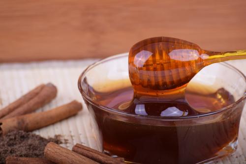 Egyszerű tippek a méz hosszabb ideig történő tárolására